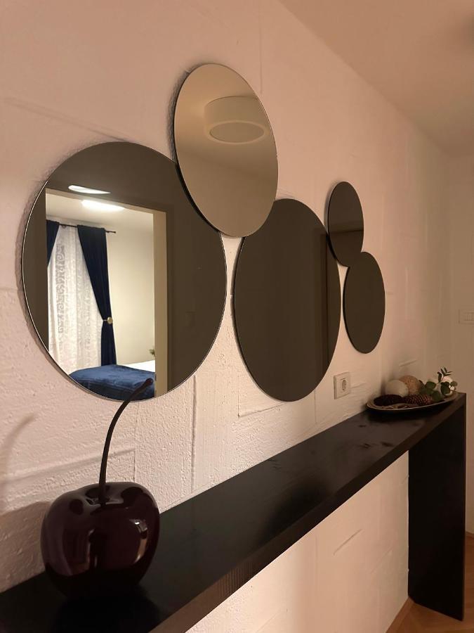 Apartment Erin Center - New Renovated Ровинь Экстерьер фото